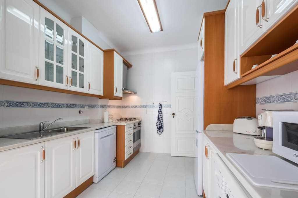 Apart Lisboa Confortavel 2 Quartos Com Terraco Odivelas  Ngoại thất bức ảnh