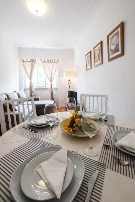 Apart Lisboa Confortavel 2 Quartos Com Terraco Odivelas  Ngoại thất bức ảnh