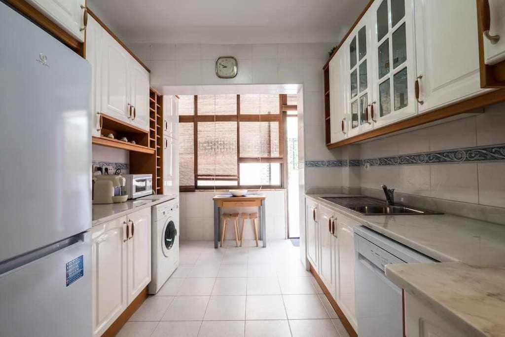 Apart Lisboa Confortavel 2 Quartos Com Terraco Odivelas  Ngoại thất bức ảnh