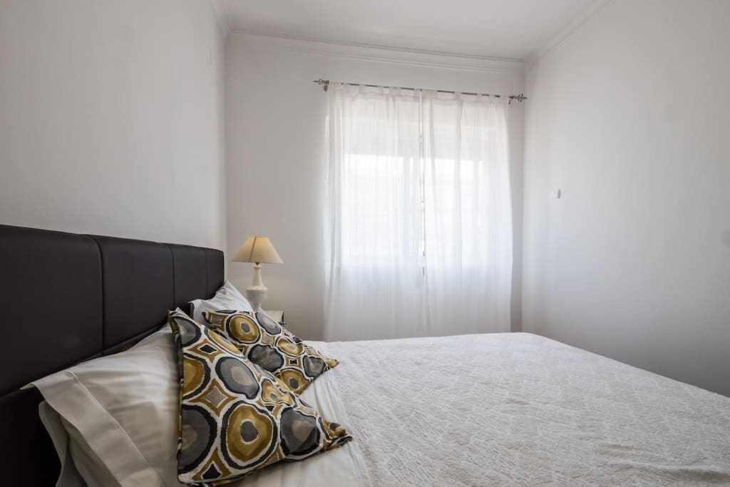 Apart Lisboa Confortavel 2 Quartos Com Terraco Odivelas  Ngoại thất bức ảnh