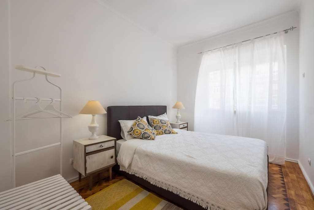 Apart Lisboa Confortavel 2 Quartos Com Terraco Odivelas  Ngoại thất bức ảnh